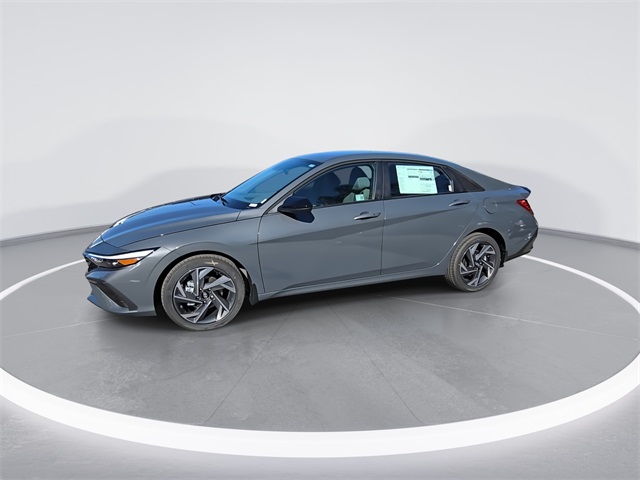 2025 Hyundai Elantra SEL Sport photo 4