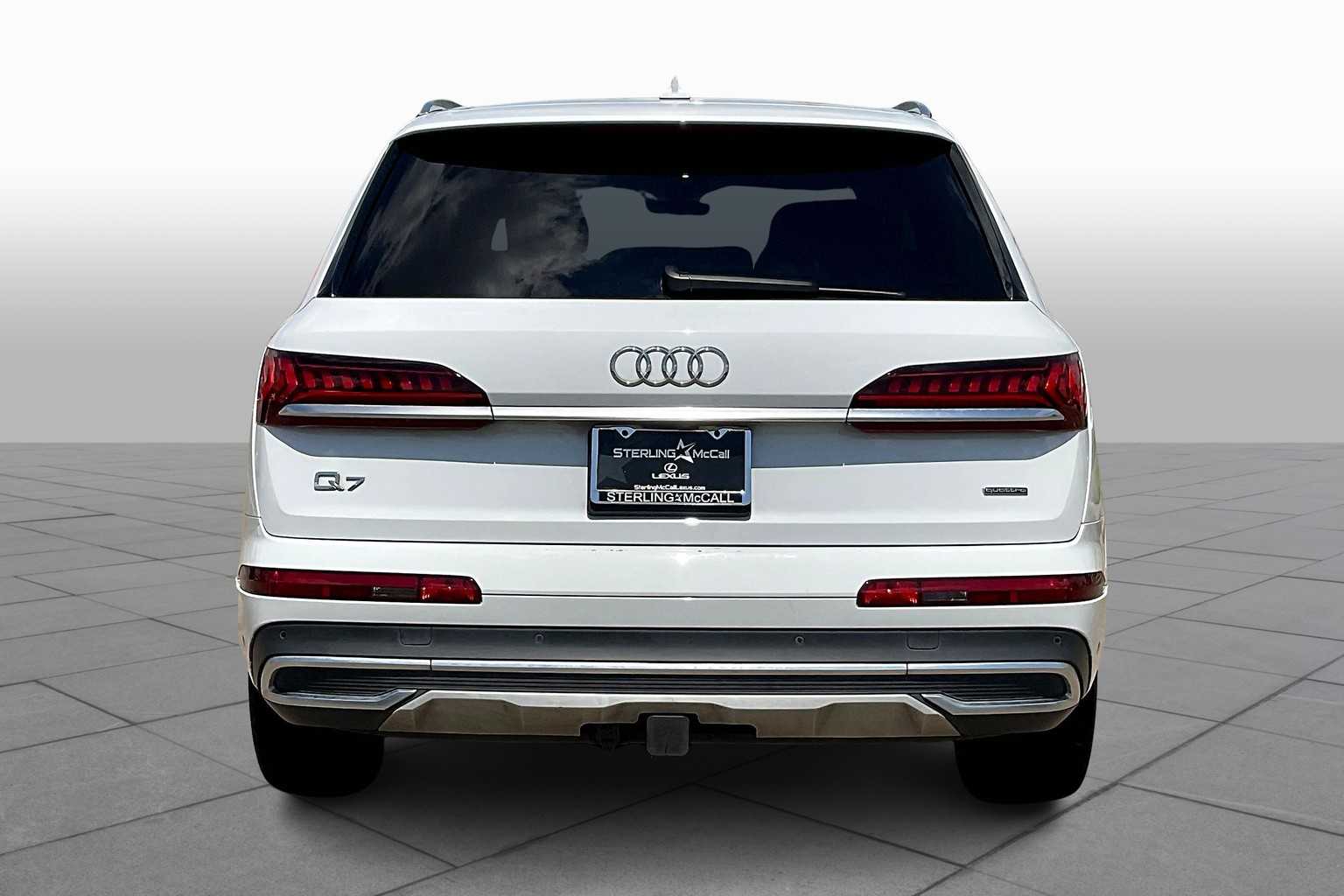2021 Audi Q7 Premium Plus photo 3