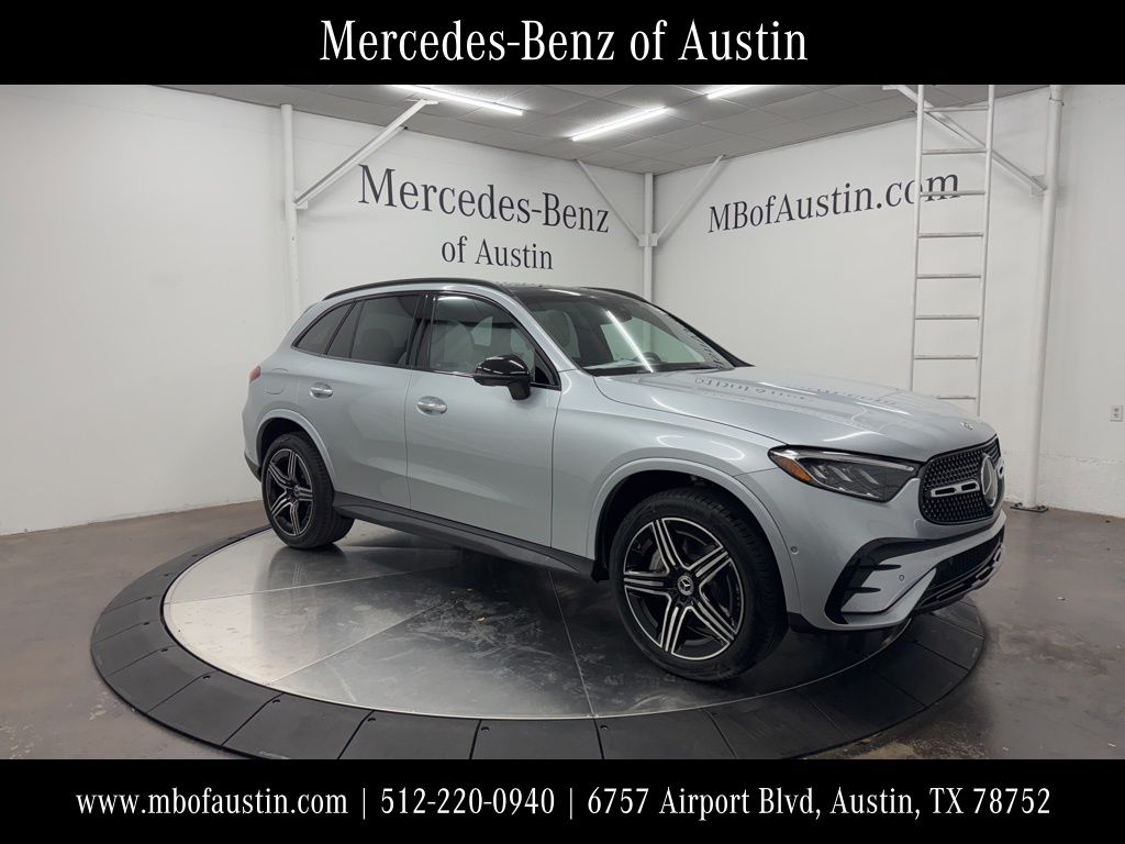 2026 Mercedes-Benz GLC Base's photo