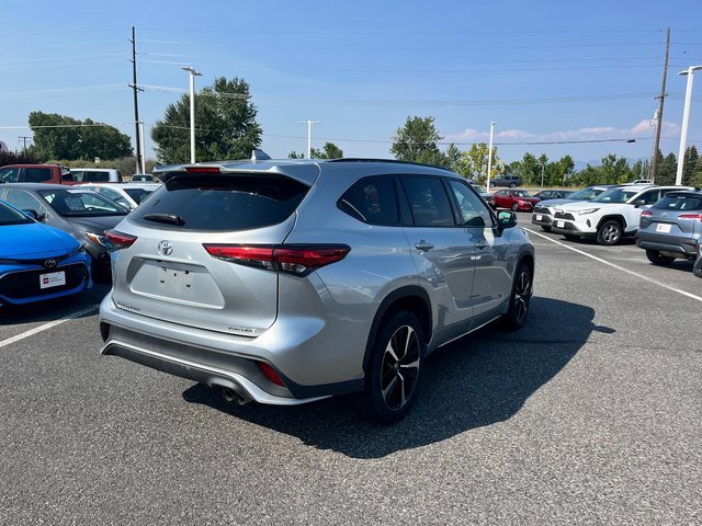 2022 Toyota Highlander XSE photo 3