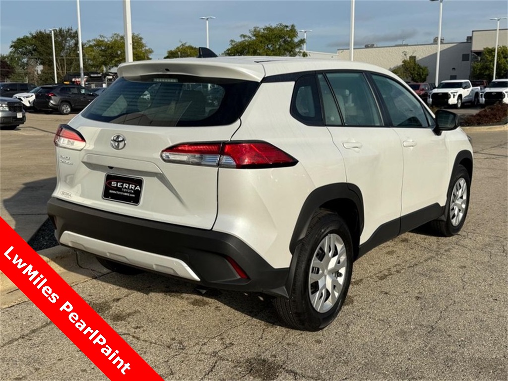 2024 Toyota Corolla Cross L photo 3