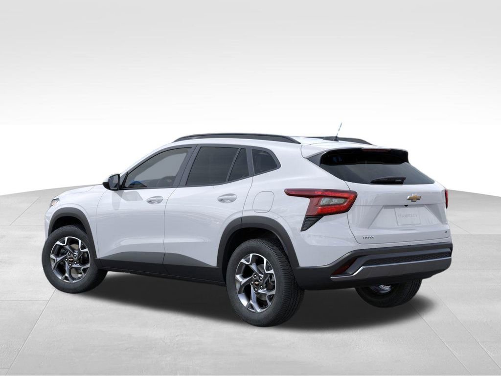 2026 Chevrolet Trax LT photo 3