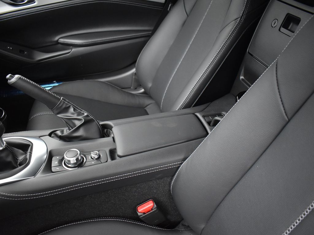 2025 Mazda MX-5 Miata Miata Grand Touring photo 11