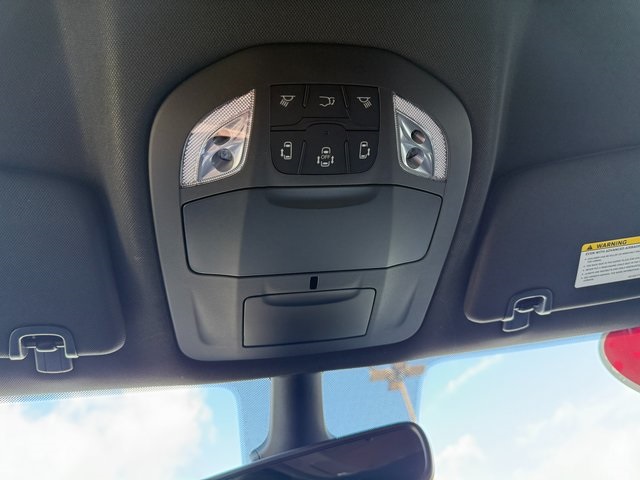 2026 Chrysler Pacifica photo 27