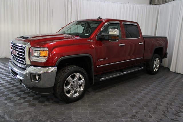 2019 Gmc Sierra HD SLT photo 3