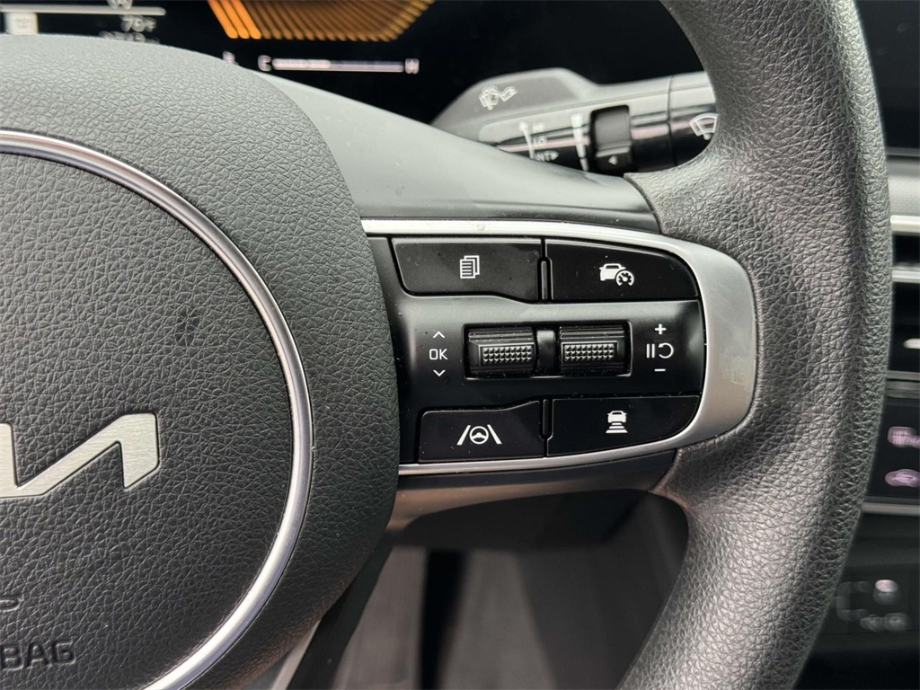 2025 Kia K5 LXS photo 23