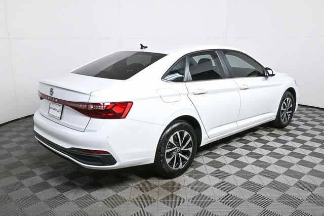 2026 Volkswagen Jetta 1.5T S photo 3