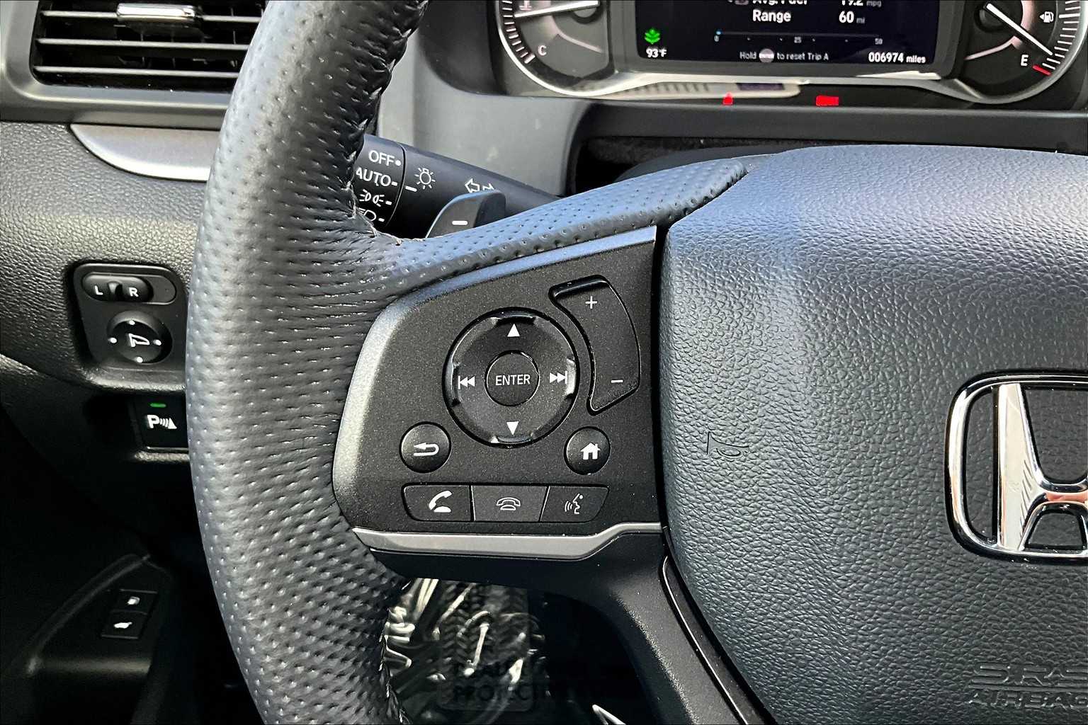2025 Honda Passport EX-L photo 21