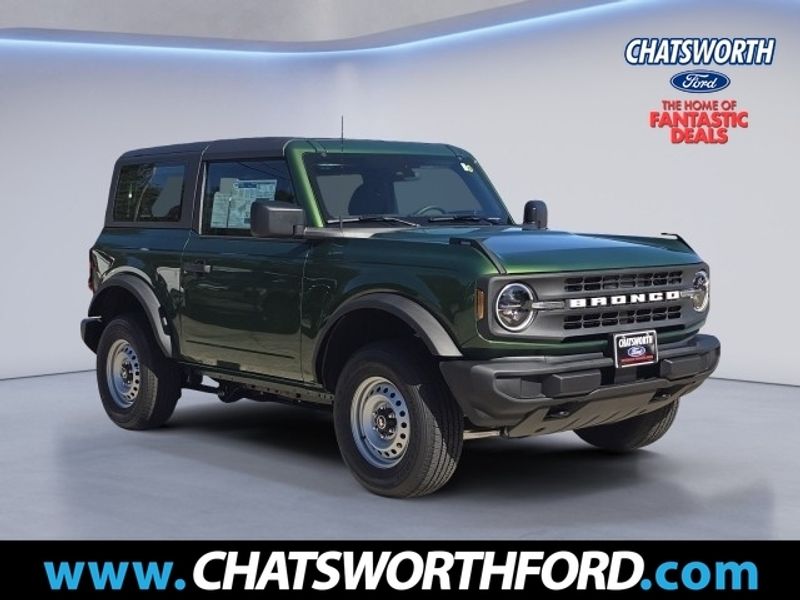 2025 Ford Bronco 2-Door Base's photo