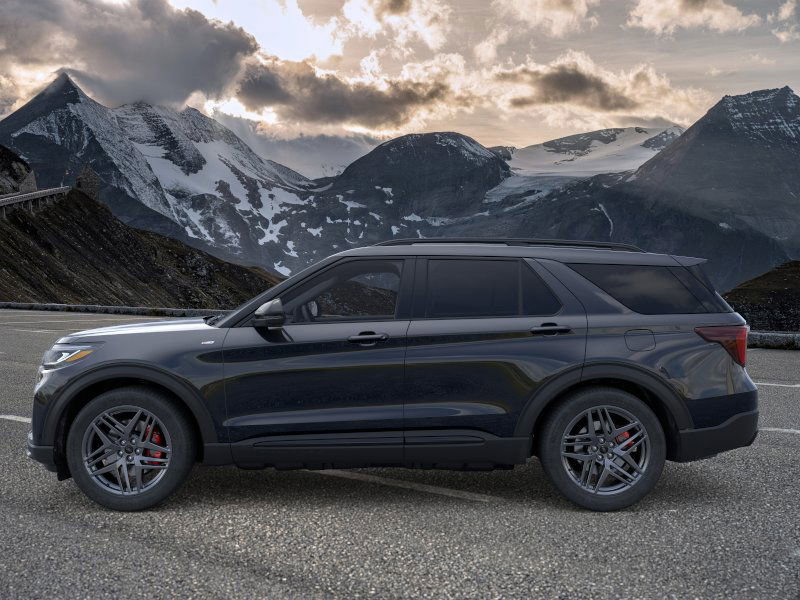 2025 Ford Explorer ST-Line photo 3