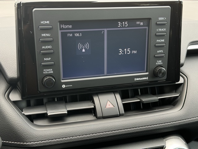 2022 Toyota RAV4 XLE photo 22