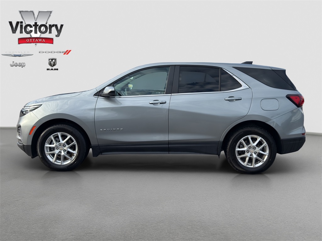2023 Chevrolet Equinox LT photo 3