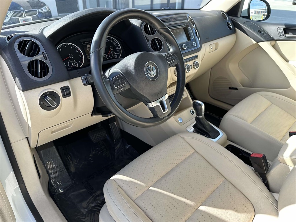 Used 2014 Volkswagen Tiguan SEL with VIN WVGBV3AXXEW600385 for sale in Fairfax, VA