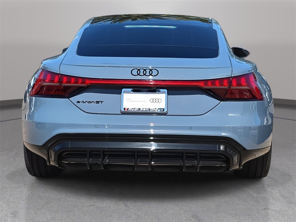 2023 Audi e-tron GT Prestige photo 4
