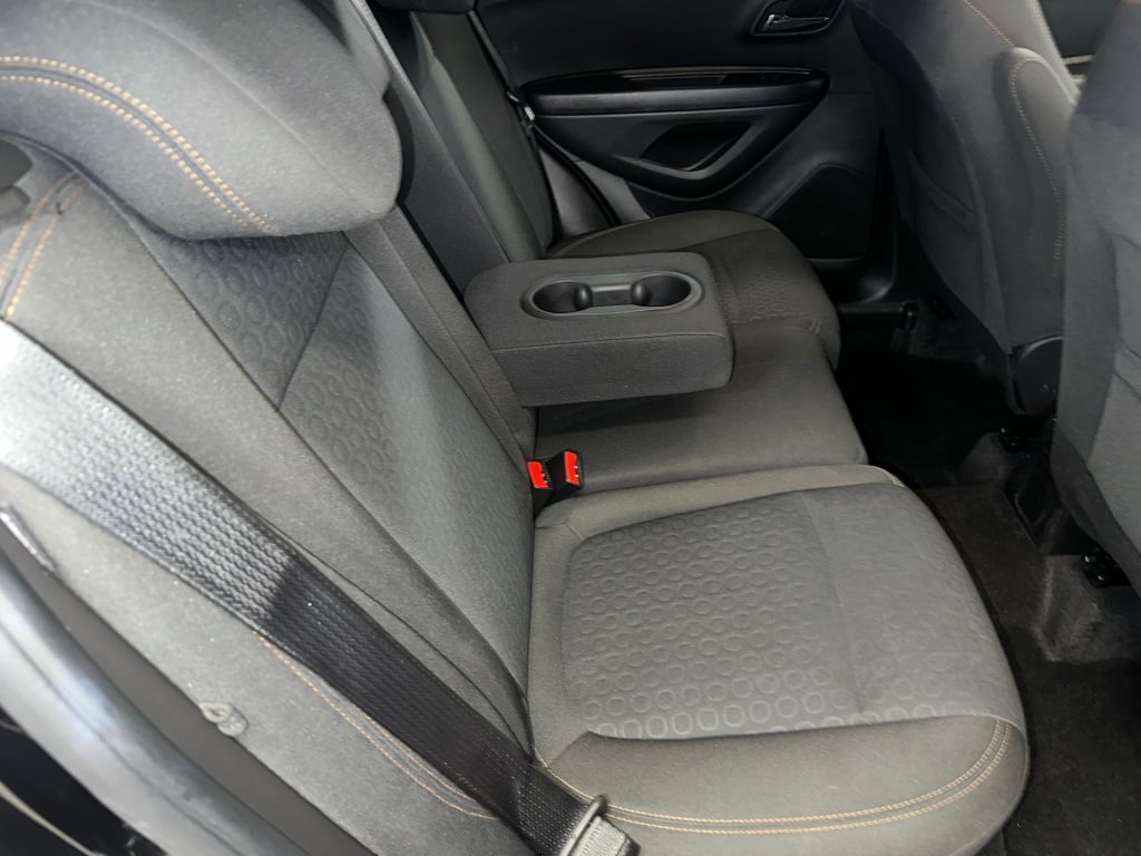 2022 Chevrolet Trax LS photo 21