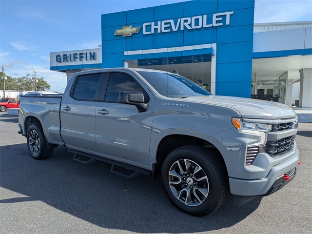 2024 Chevrolet Silverado 1500 RST photo 2