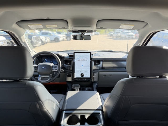 2025 Ford F-150 Lightning photo 26