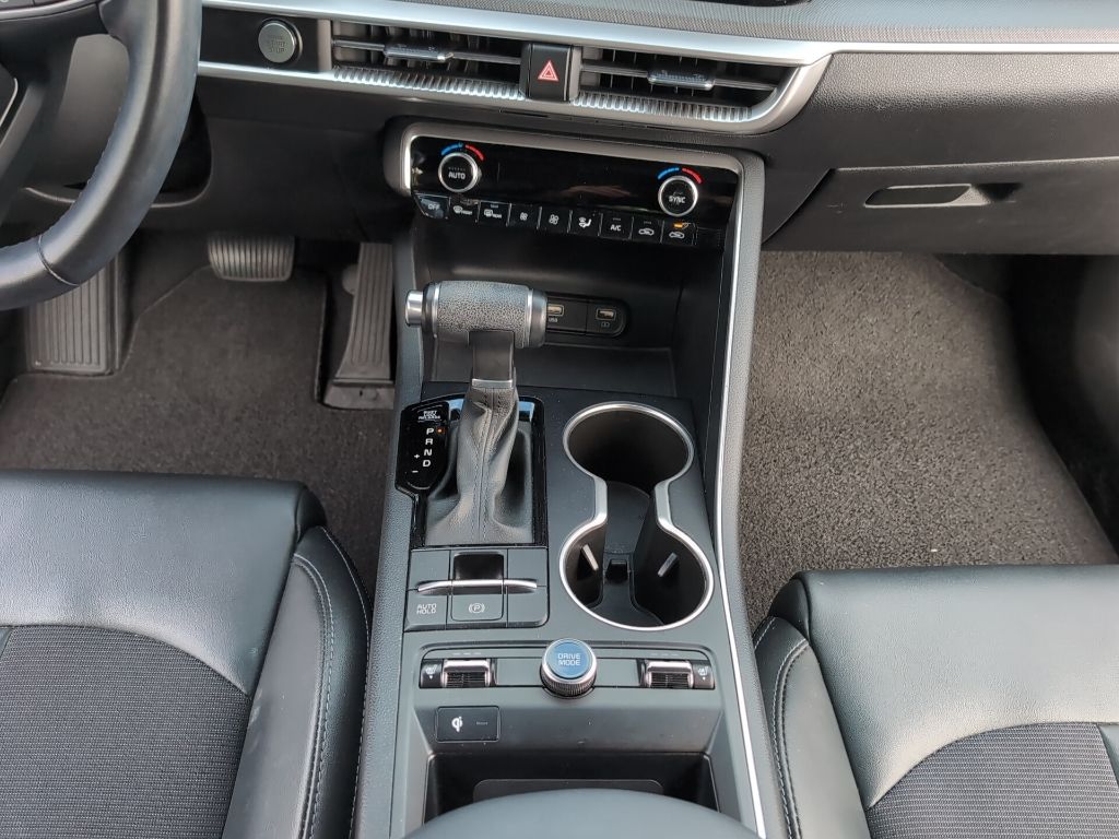 2024 Kia K5 GT-Line photo 17
