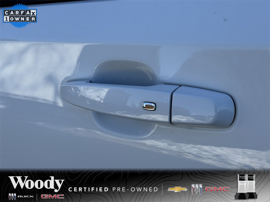 2023 GMC TERRAIN - Image 11