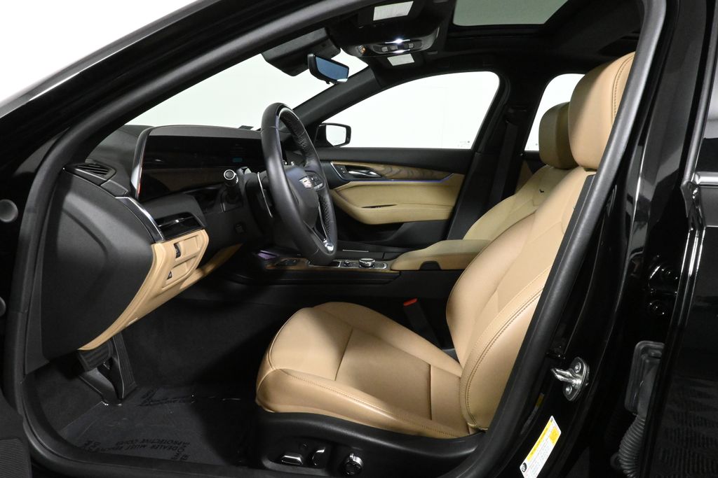 2025 Cadillac CT5 Premium Luxury photo 2