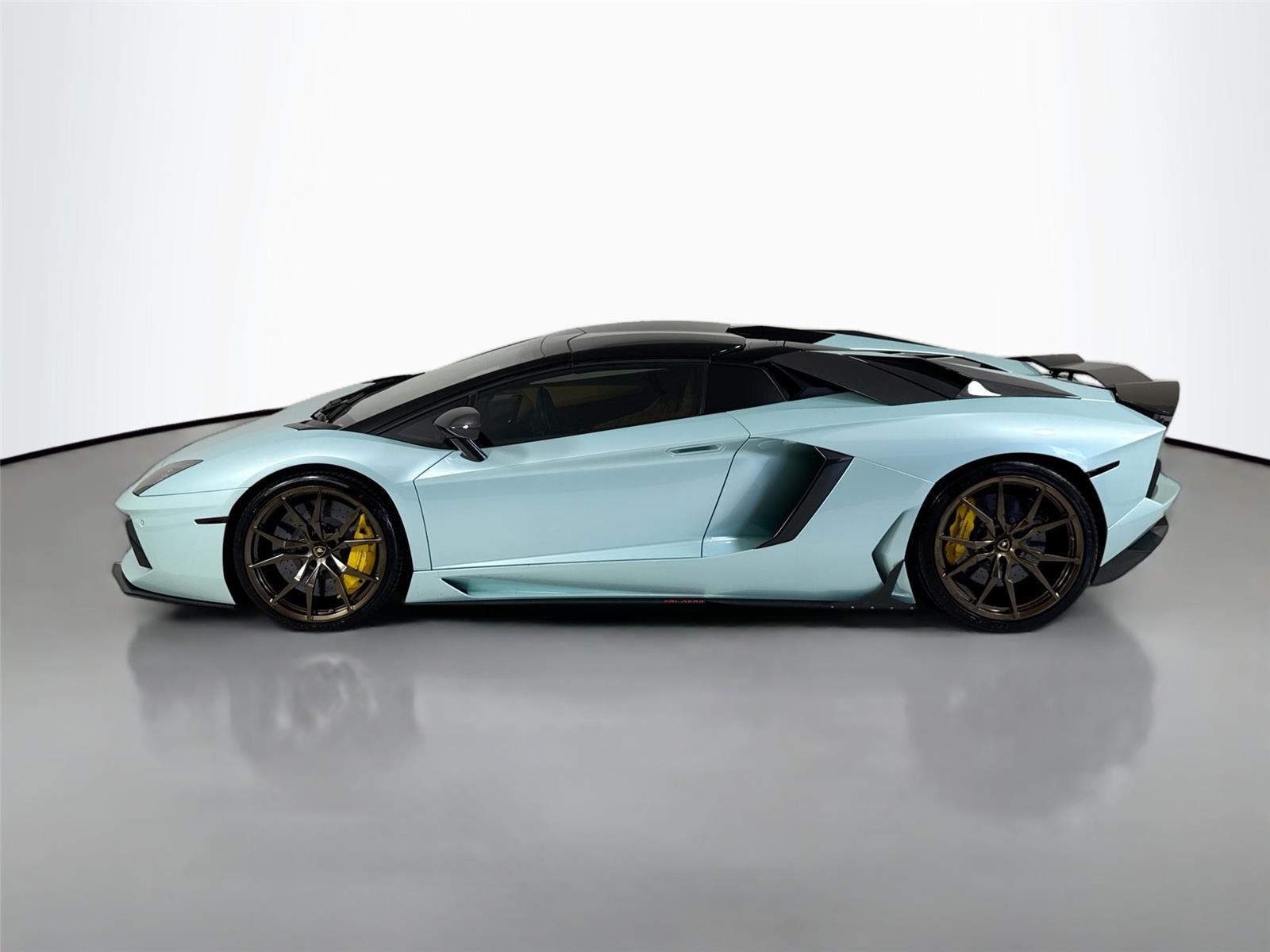 2015 Lamborghini Aventador LP 700-4 Roadster photo 44
