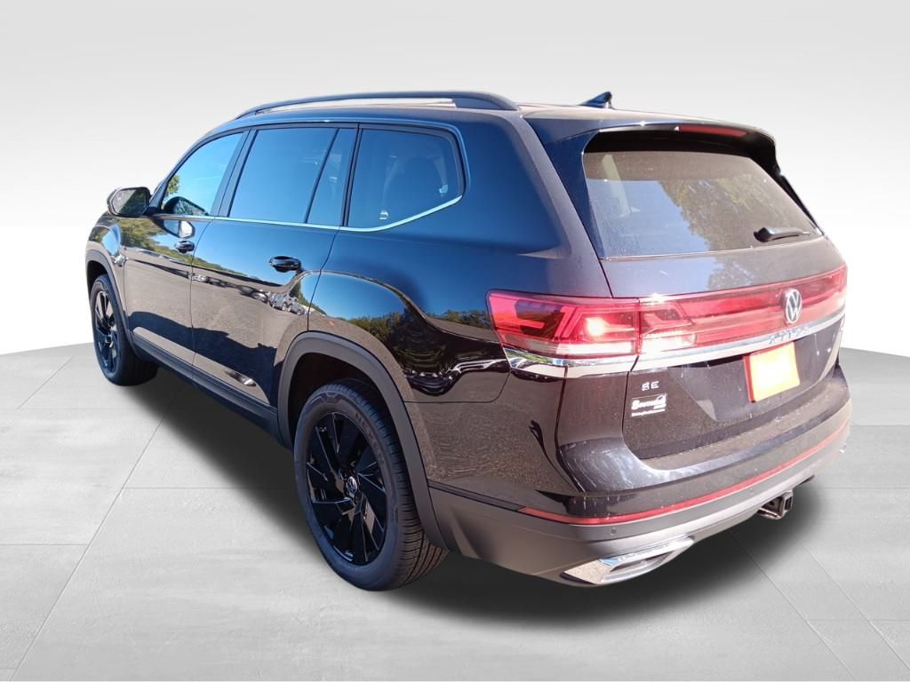 2025 Volkswagen Atlas SE Technology photo 3