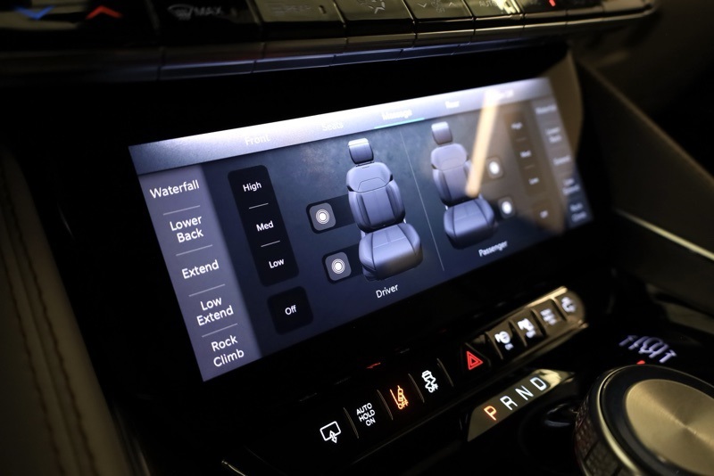 2022 Jeep Grand Wagoneer I photo 23
