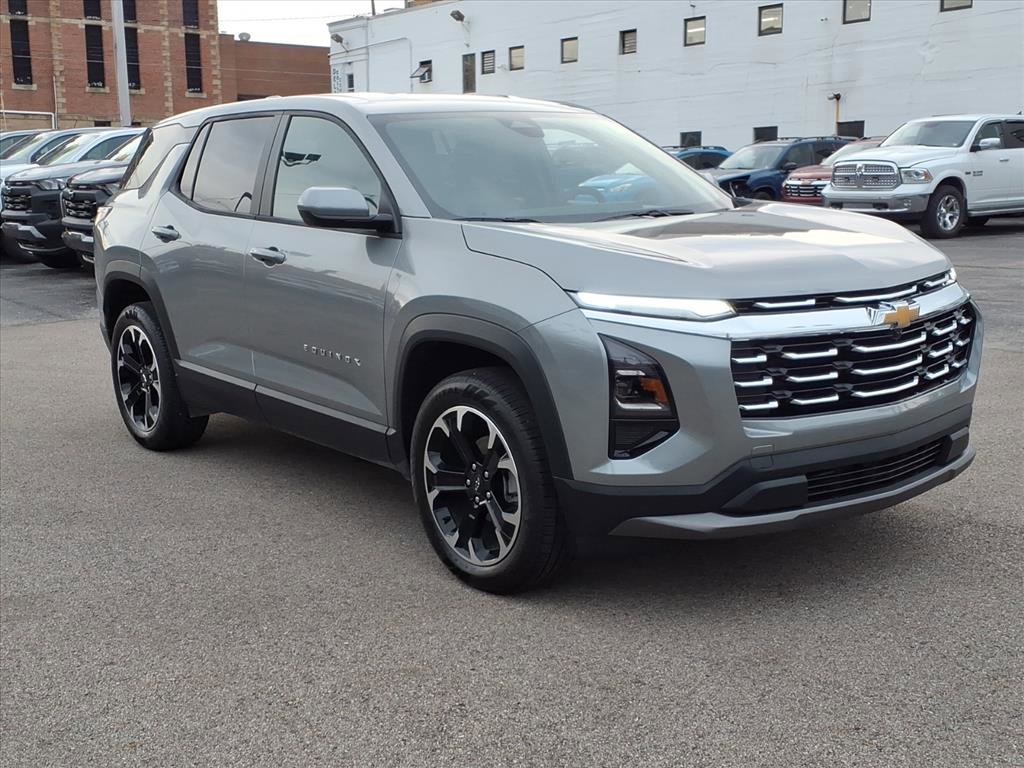 2026 Chevrolet Equinox LT's photo