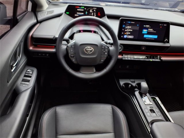 2023 Toyota Prius Prime SE Premium photo 8