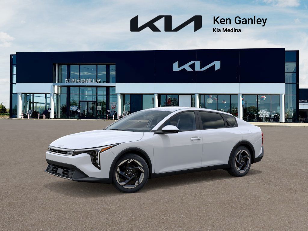 2025 Kia K4 EX photo 3