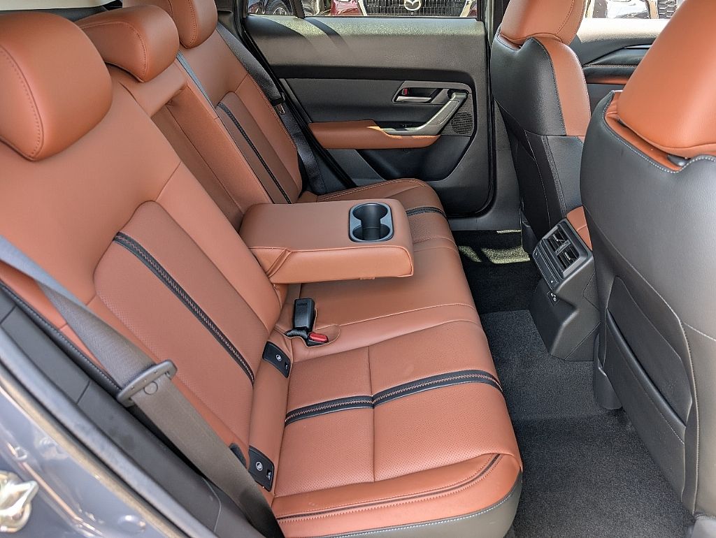 2025 Mazda CX-50 Meridian Edition photo 17