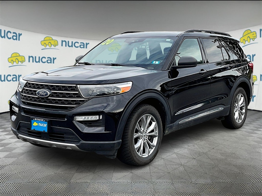 2020 Ford Explorer XLT photo 3