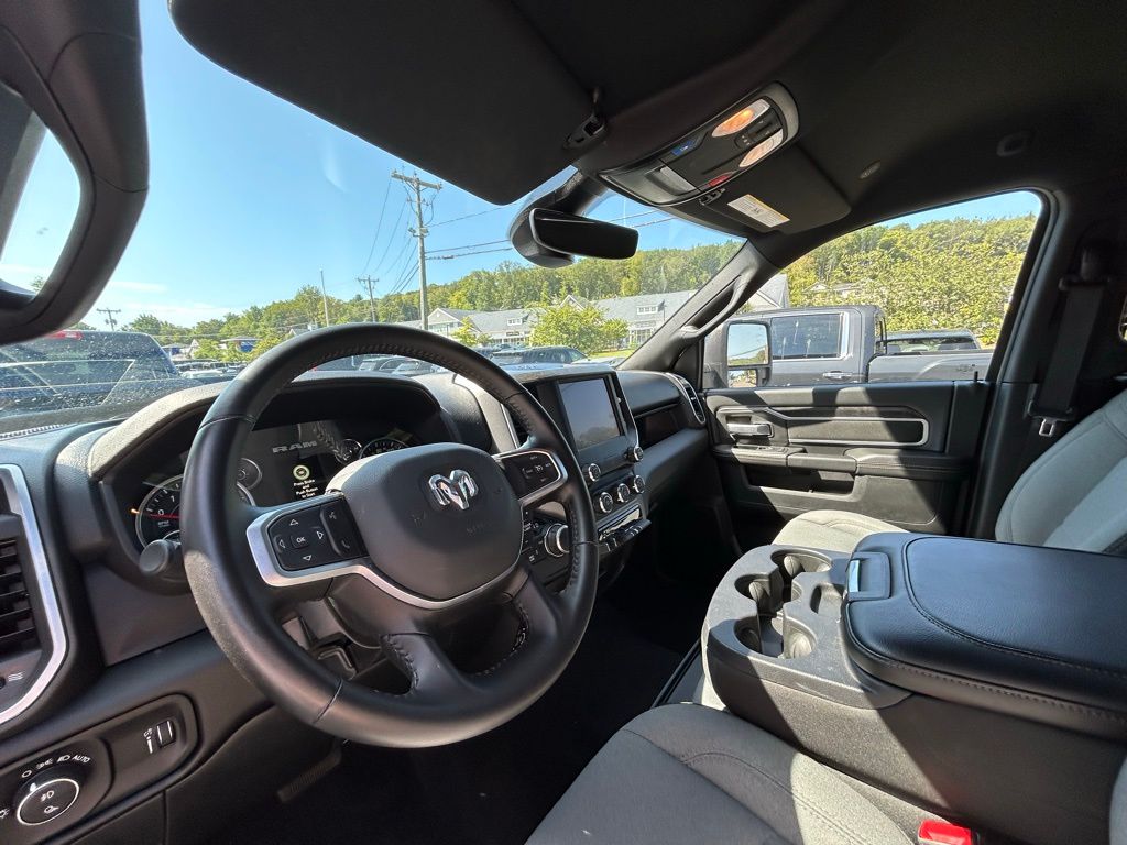 2024 Ram 2500 Big Horn photo 10