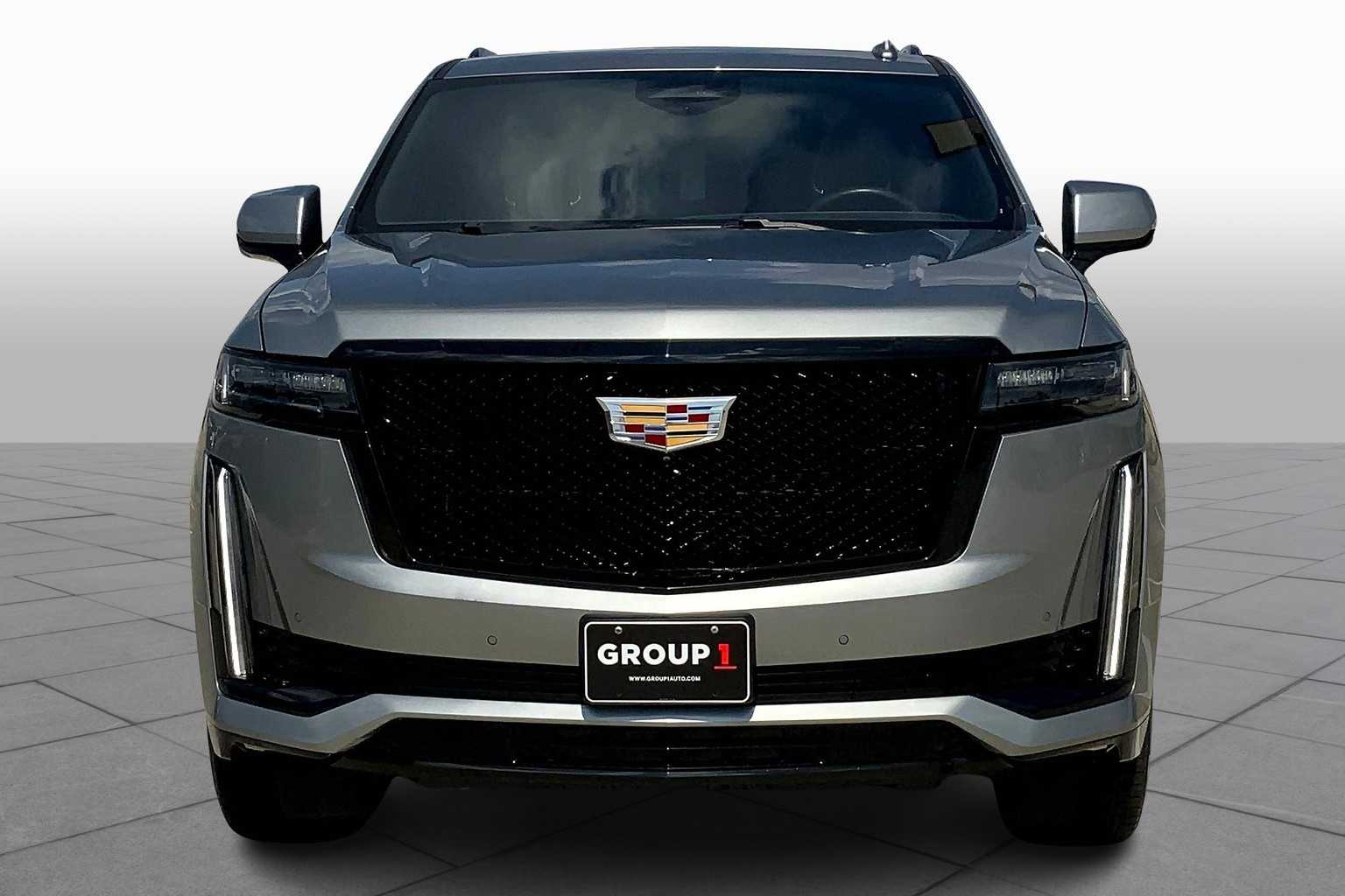 2023 Cadillac Escalade Sport photo 2