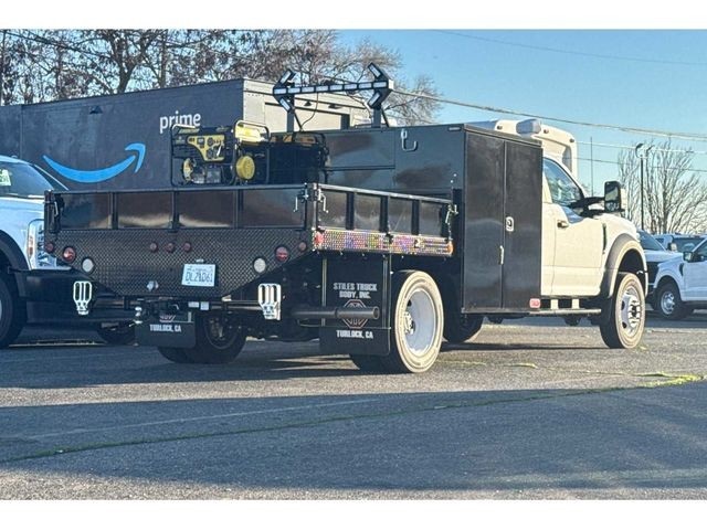 2022 Ford F-450 photo 2
