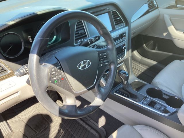 2017 Hyundai Sonata Limited photo 31