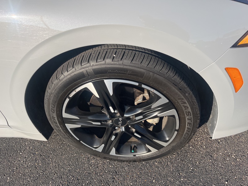 2022 Kia K5 GT-Line photo 6