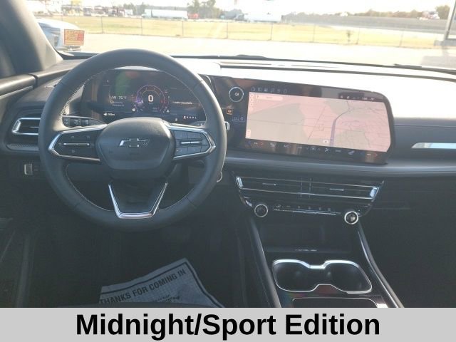 2026 Chevrolet Traverse photo 2