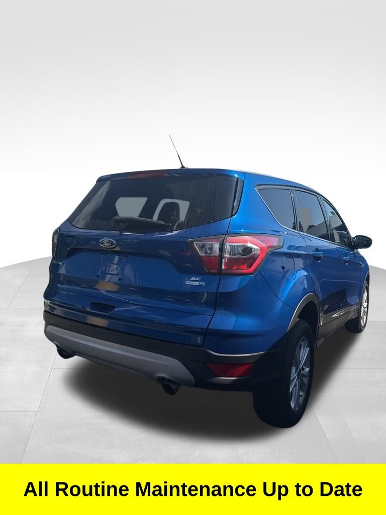 2017 Ford Escape SE photo 2