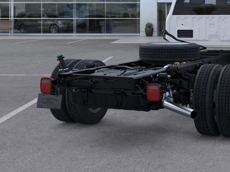 2025 Ford F-550 XL photo 20