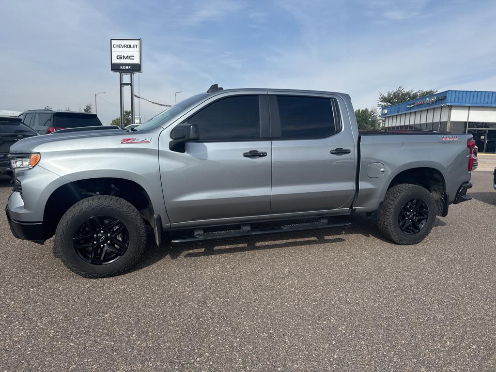 2023 Chevrolet Silverado 1500 LT Trail Boss photo 2