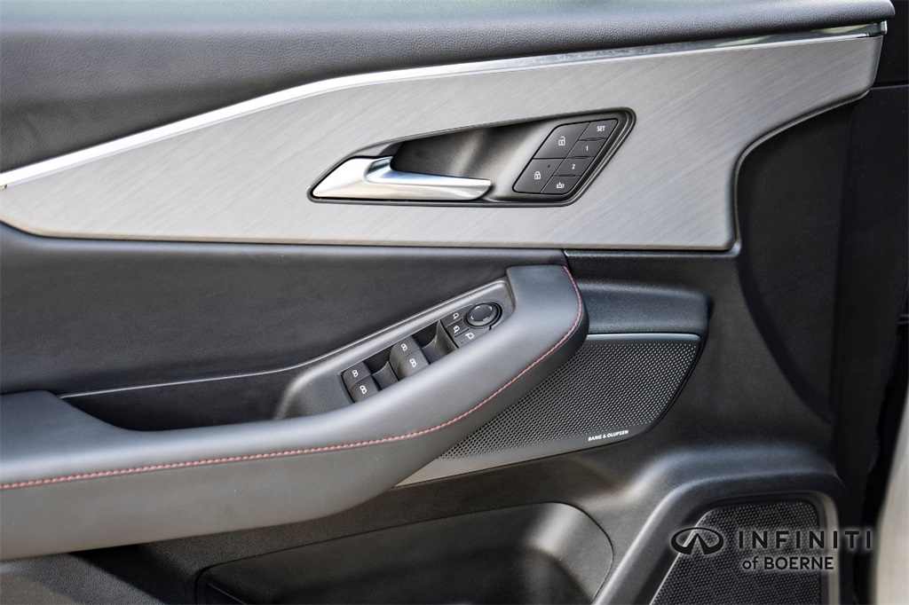 2024 Acura ZDX Base photo 13