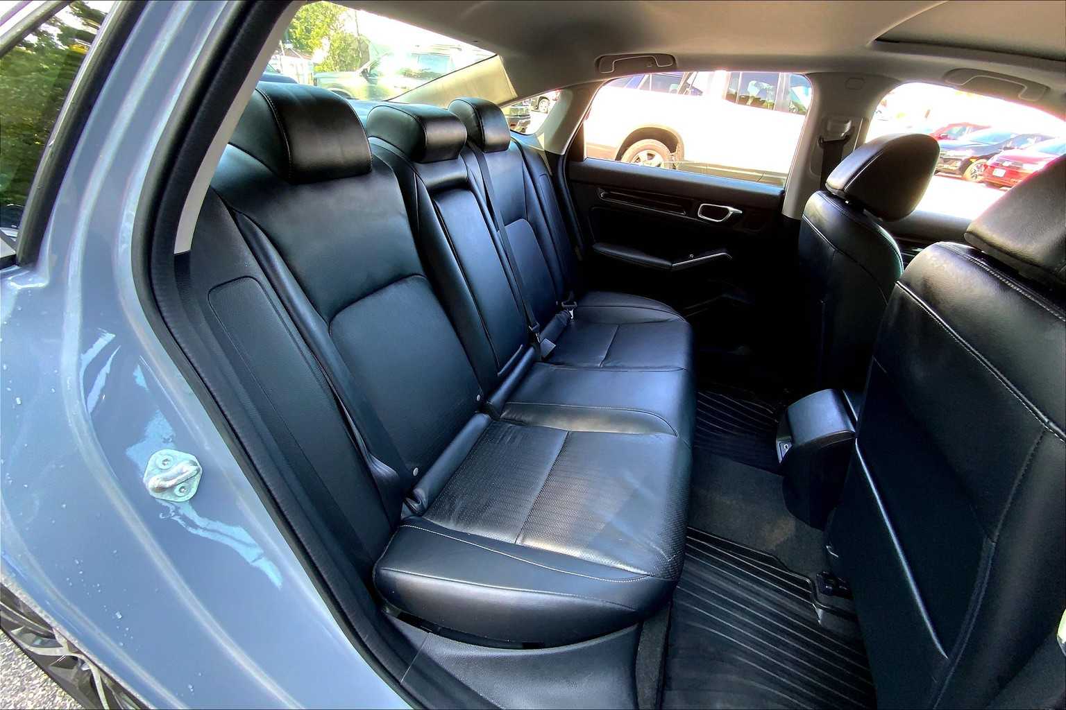 2024 Honda Civic Touring photo 18