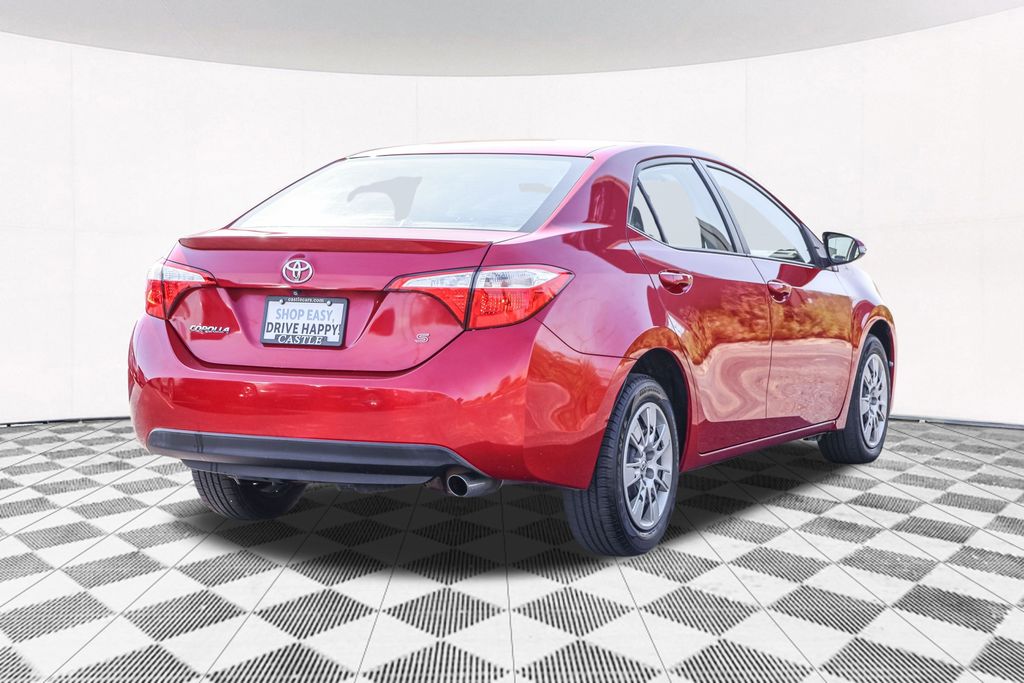 2015 Toyota Corolla L photo 9