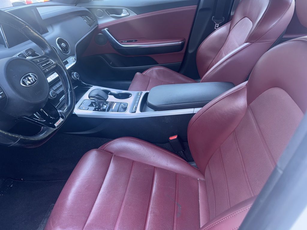 2019 Kia Stinger GT2 photo 2