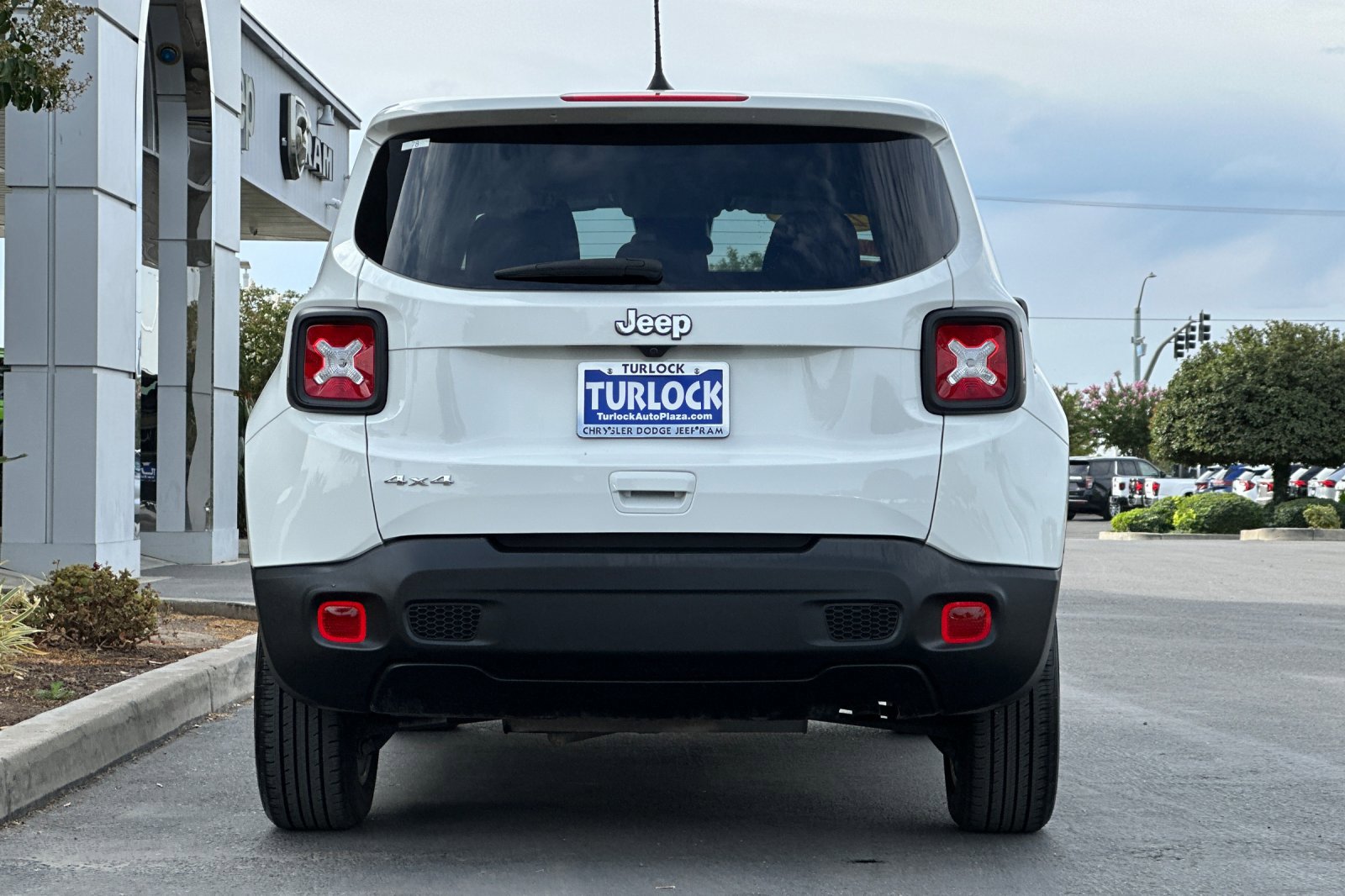 2023 Jeep Renegade Latitude Upland photo 5