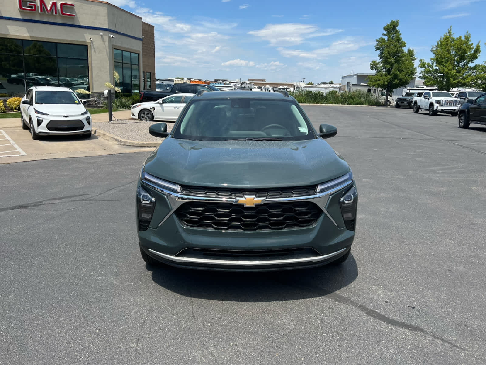 2025 Chevrolet Trax photo 7