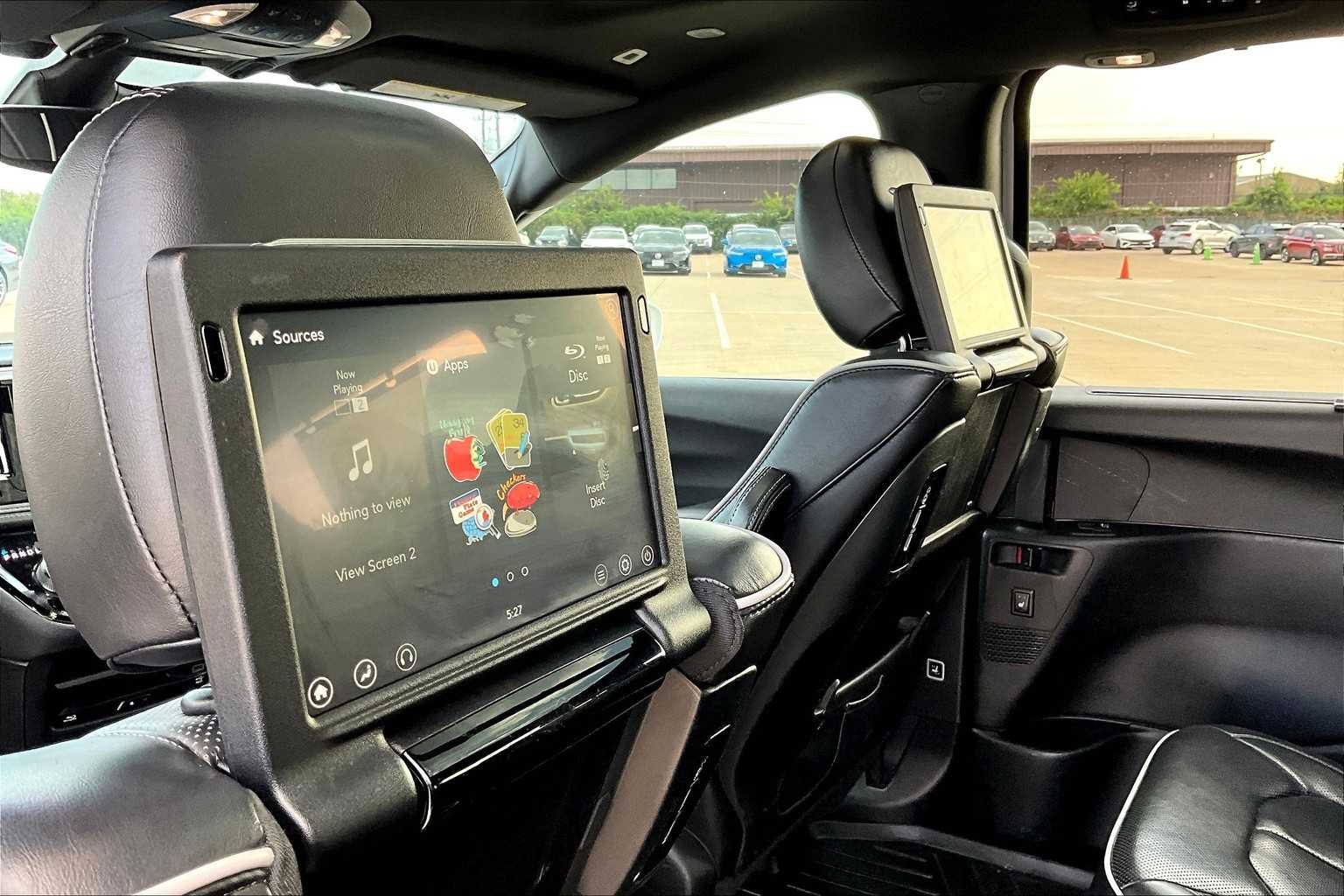 2018 Chrysler Pacifica Limited photo 27