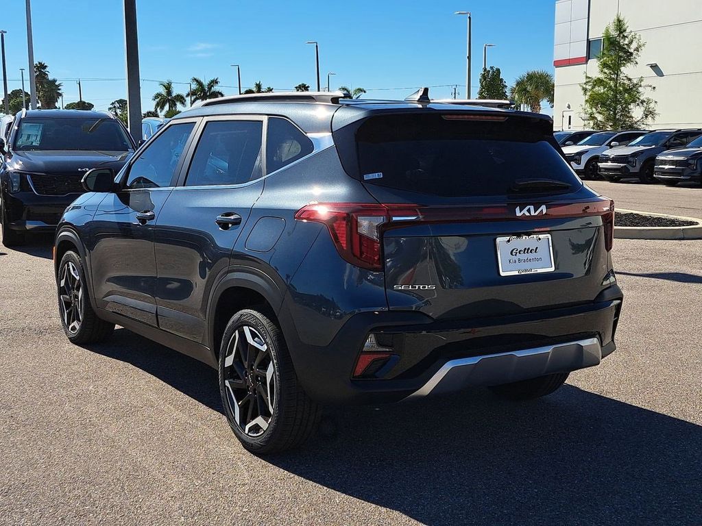 2026 Kia Seltos SX photo 7