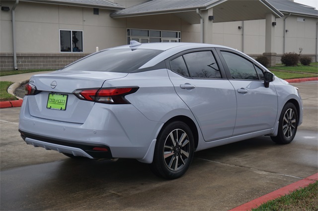 2025 Nissan Versa SV photo 4